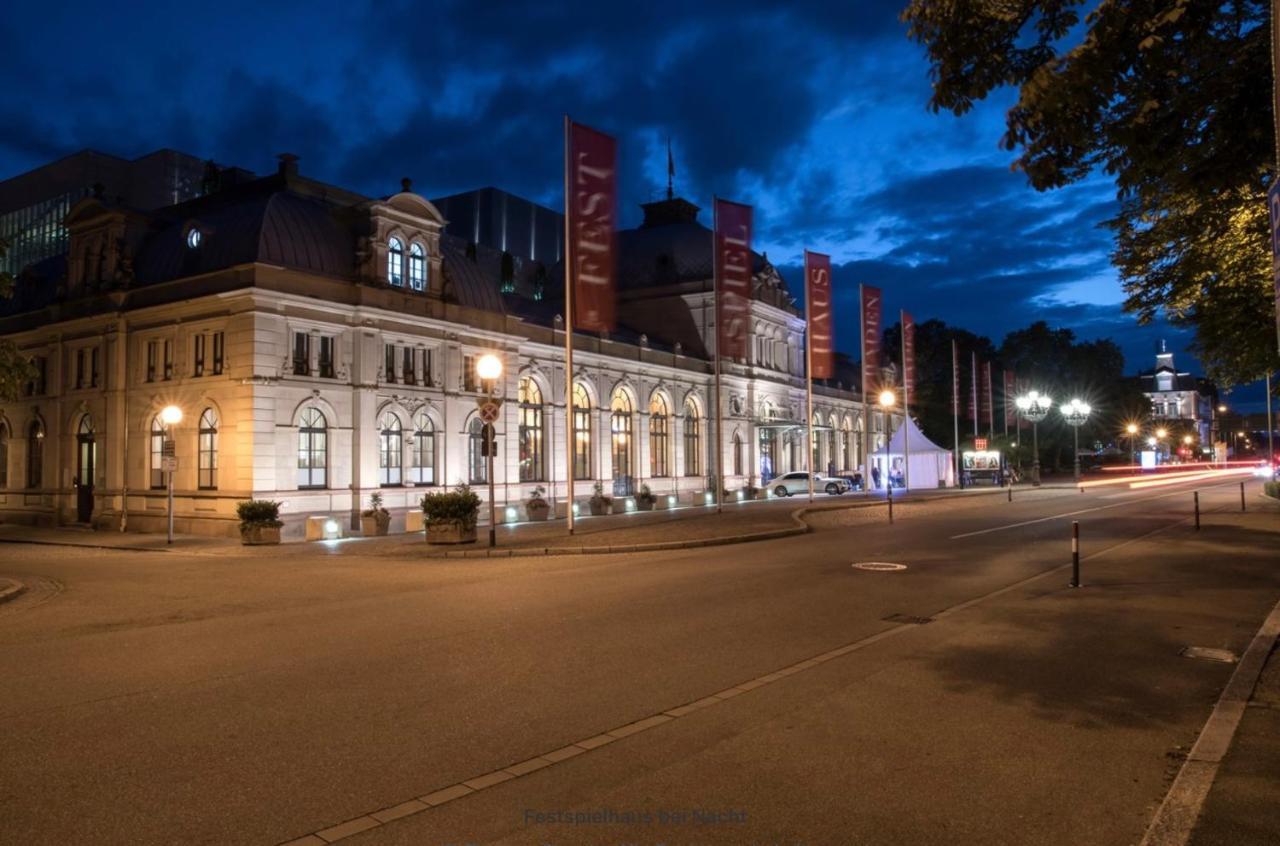 Luxus Apartment Am Fremersberg - Zentral - Mit Sauna & Badewanne Baden-Baden Esterno foto