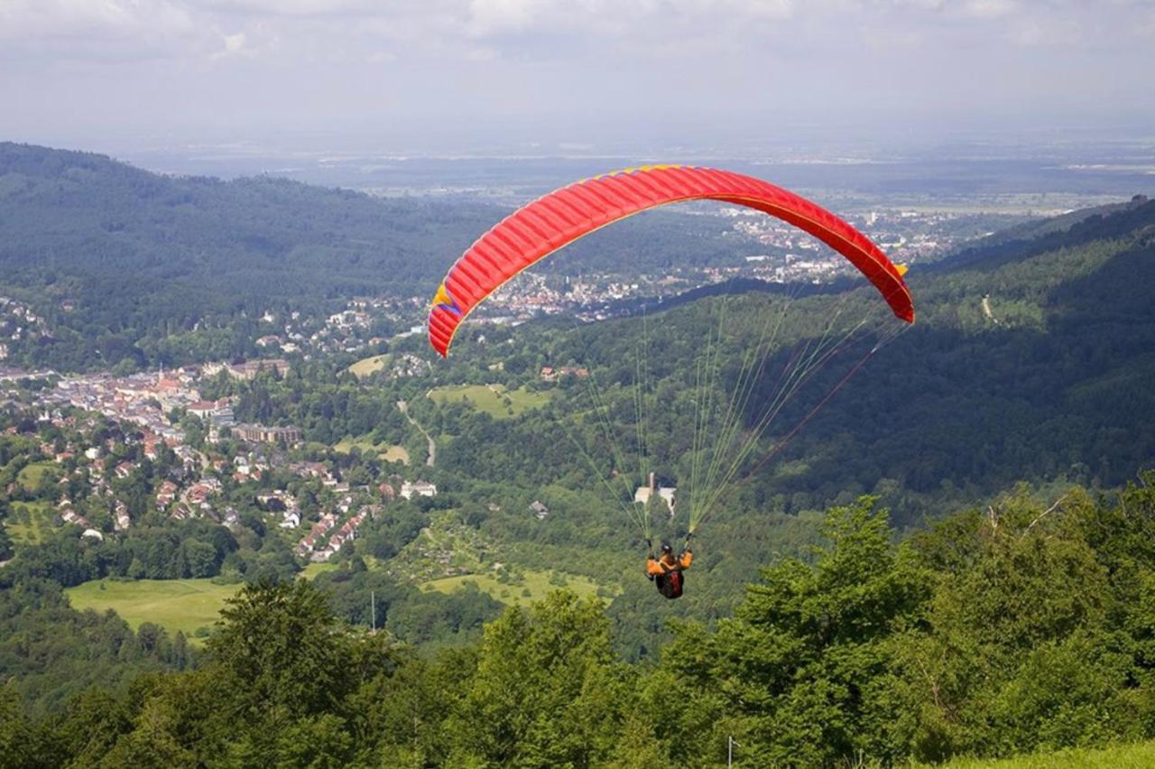 Luxus Apartment Am Fremersberg - Zentral - Mit Sauna & Badewanne Baden-Baden Esterno foto